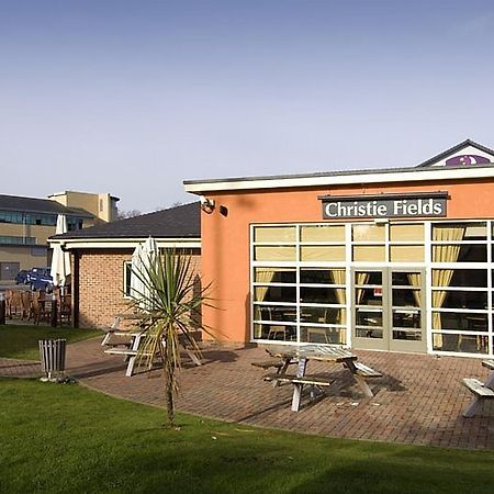 Premier Inn Manchester West Didsbury Exteriör bild