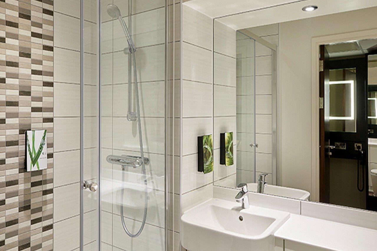 Premier Inn Manchester West Didsbury Exteriör bild